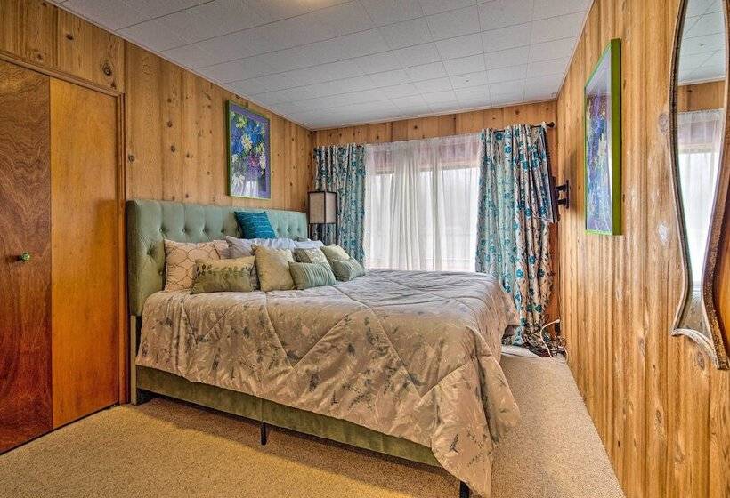 Waterfront House W/ Glacial Views   Near Downtown!