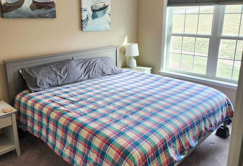 Waterfront Lake Anna Home W/ Dock, Beach & Kayaks!