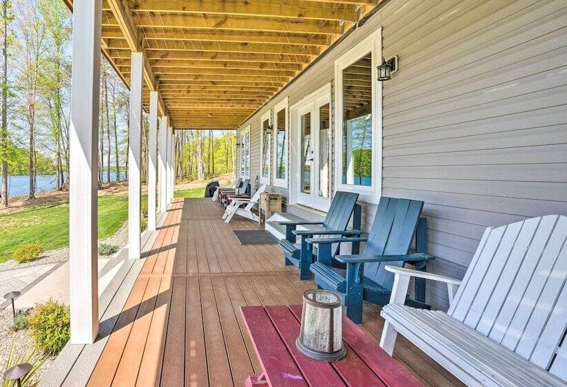 Waterfront Lake Anna Home W/ Dock, Beach & Kayaks!