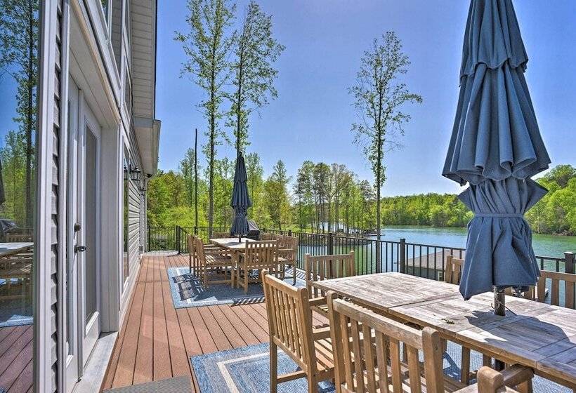 Waterfront Lake Anna Home W/ Dock, Beach & Kayaks!