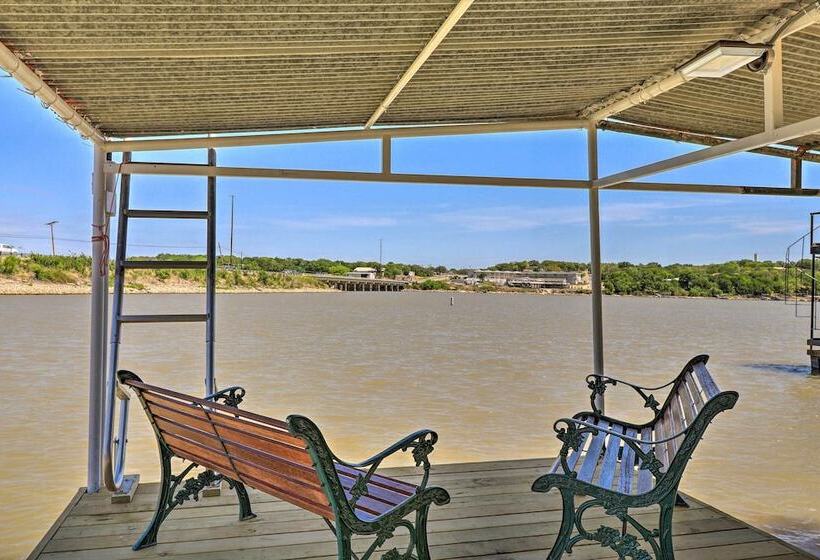 Private Dock   Waterfront Lake Brownwood Gem!