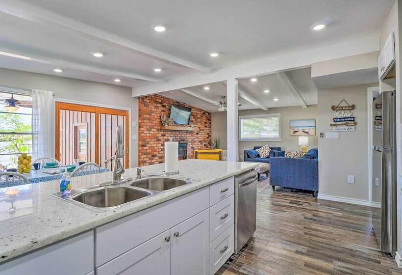 Private Dock   Waterfront Lake Brownwood Gem!