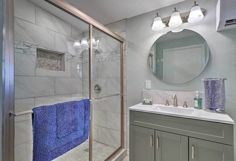 Private Dock   Waterfront Lake Brownwood Gem!