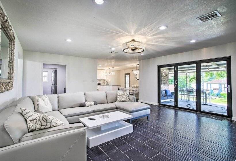 Waterfront Lake Home W/ Deck New Renovations!