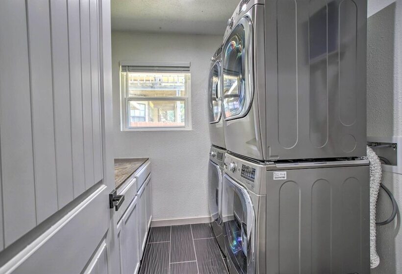 Waterfront Lake Home W/ Deck New Renovations!