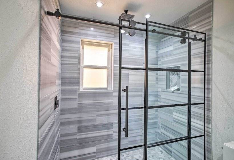 Waterfront Lake Home W/ Deck New Renovations!