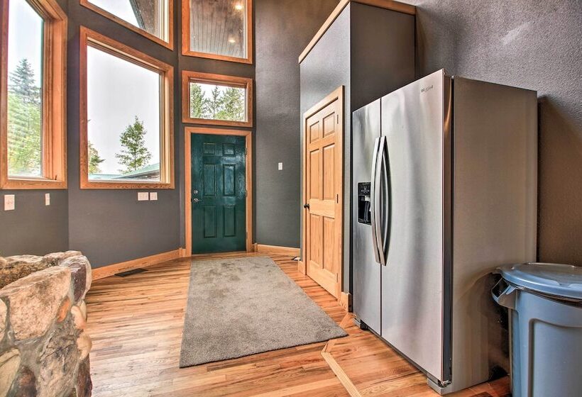 Waterfront Lake Mille Lacs Lodge W/ Deck + Grill!