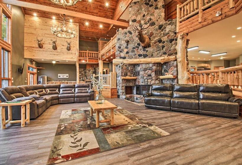 Waterfront Lake Mille Lacs Lodge W/ Deck + Grill!