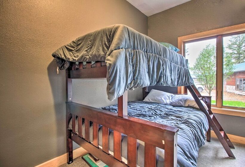 Waterfront Lake Mille Lacs Lodge W/ Deck + Grill!