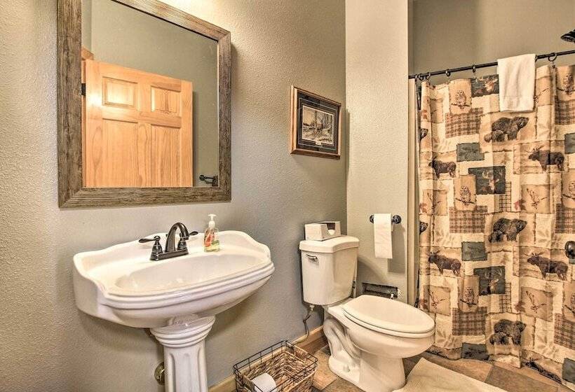 Waterfront Lake Mille Lacs Lodge W/ Deck + Grill!