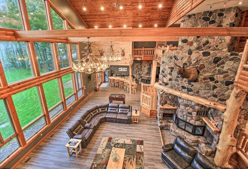 Waterfront Lake Mille Lacs Lodge W/ Deck + Grill!