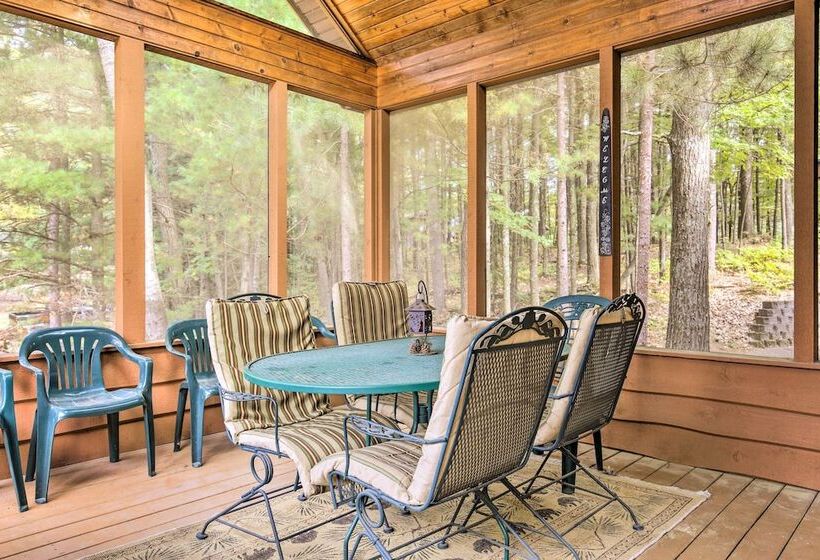 Waterfront Lake Tomahawk Cabin W/ Game Room!