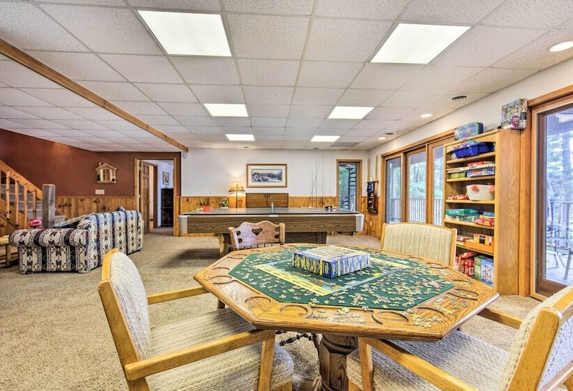 Waterfront Lake Tomahawk Cabin W/ Game Room!