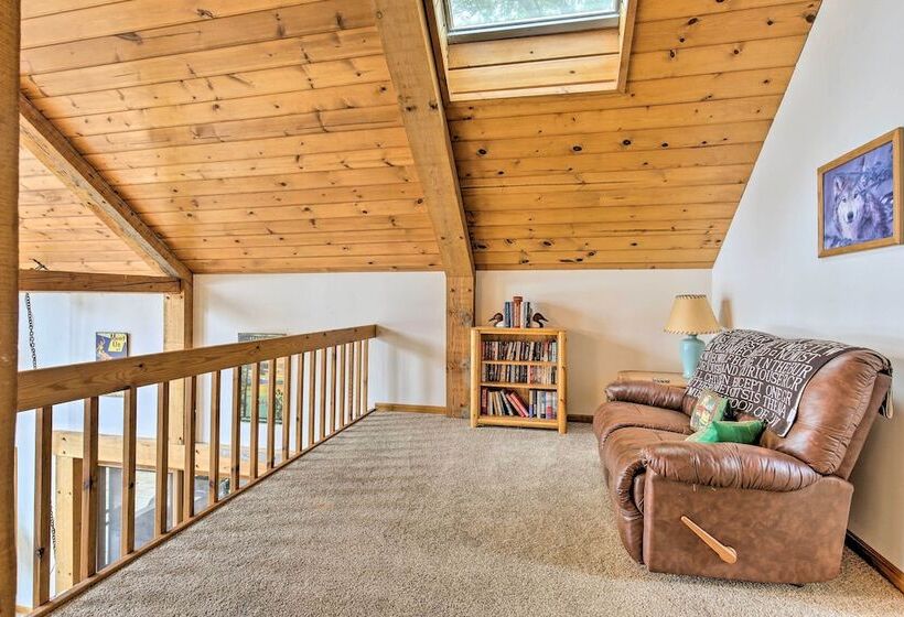 Waterfront Lake Tomahawk Cabin W/ Game Room!