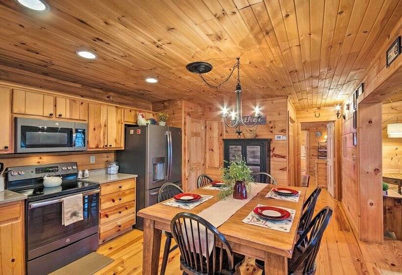 Waynesville Escape   Mtn Cabin Above The Clouds!