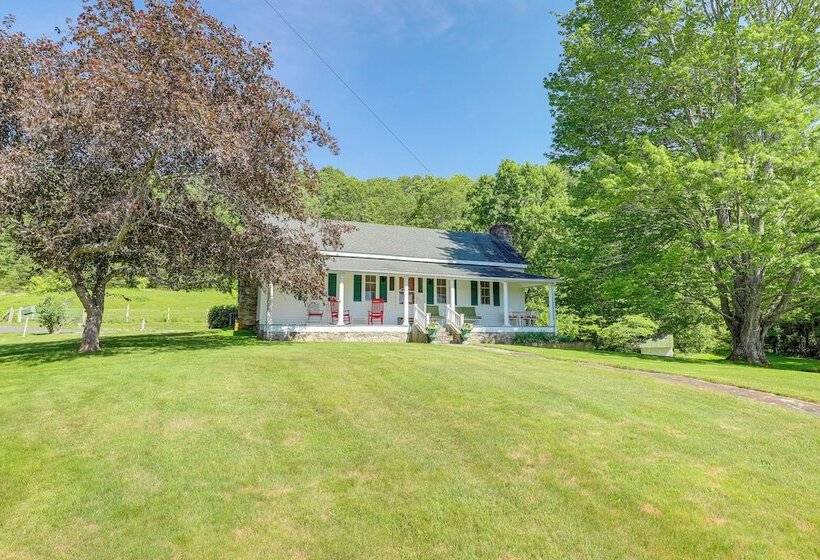 Weaverville Cottage: Fishing Pond & Mountain Views