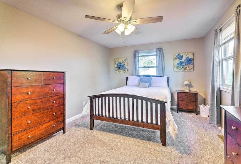 Welcoming Kentucky Home W/ Sprawling Views!