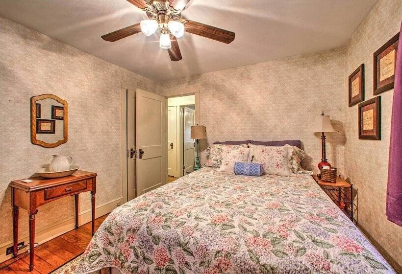 Whimsical Lancaster House W/porch, Near Amish Farm