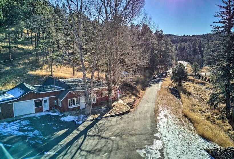Wildmanor Ranch  Near Red Rocks W/ Hot Tub!