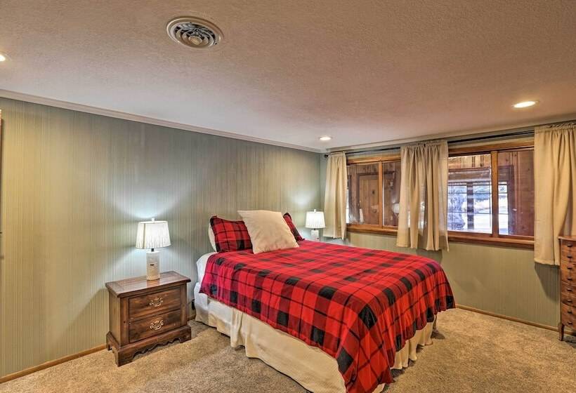 Wildmanor Ranch  Near Red Rocks W/ Hot Tub!