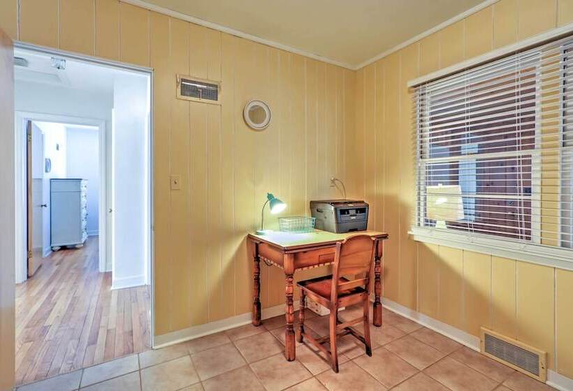 Williams Bay Retreat: Walk To Lake Geneva & Town!