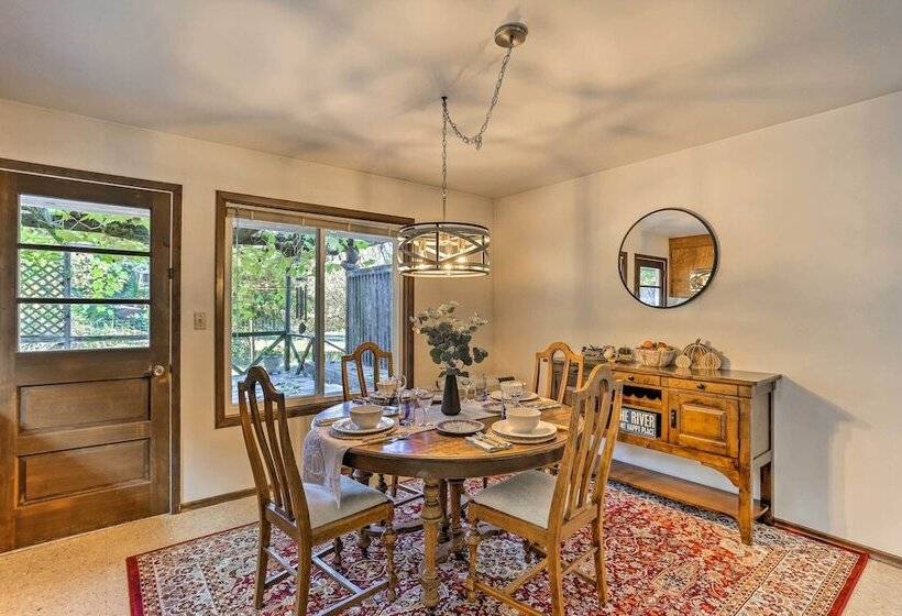 Willow Creek Hideaway W/ Deck, 1 Mi To River!