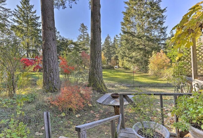 Willow Creek Hideaway W/ Deck, 1 Mi To River!