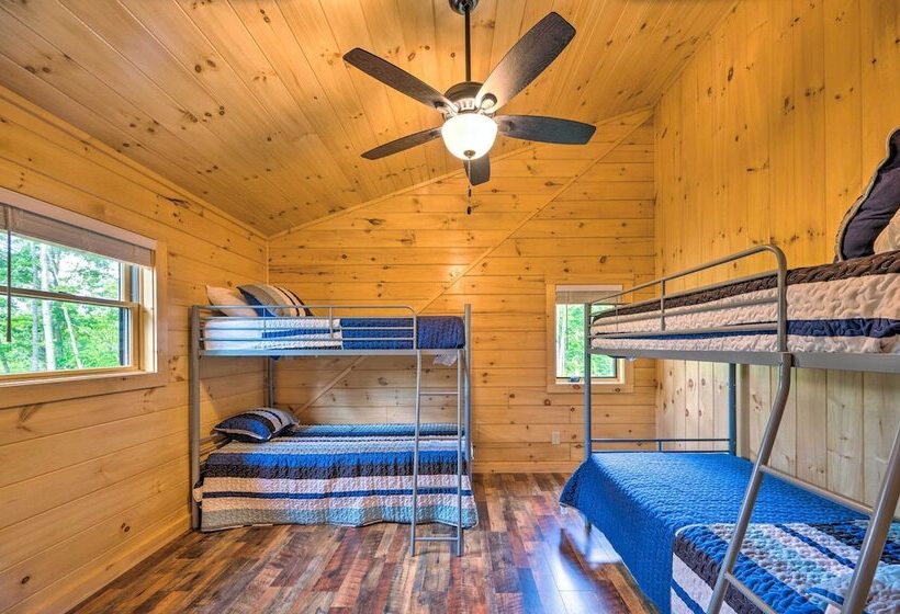 Peaceful North Haverhill Haven W/ Wood Fire Pit