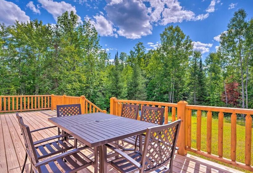 Peaceful North Haverhill Haven W/ Wood Fire Pit