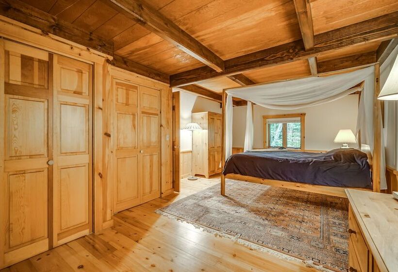 Woodsy Cabin W/ Fire Pit ~ 8 Mi To Mount Snow