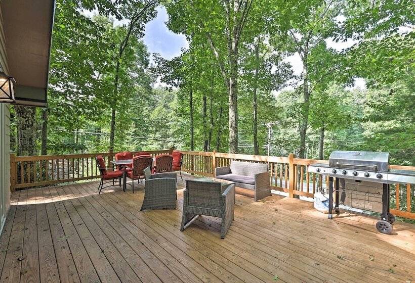 4 Season Family Retreat ~ 2 Mi To Ski Resort!