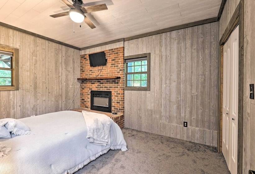 4 Season Family Retreat ~ 2 Mi To Ski Resort!