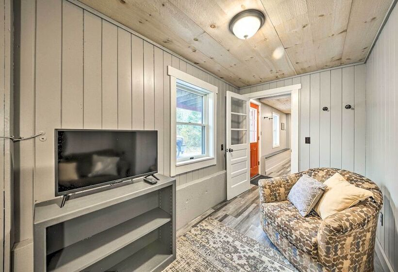 All Season Sanctuary: Steps To Moosehead Lake