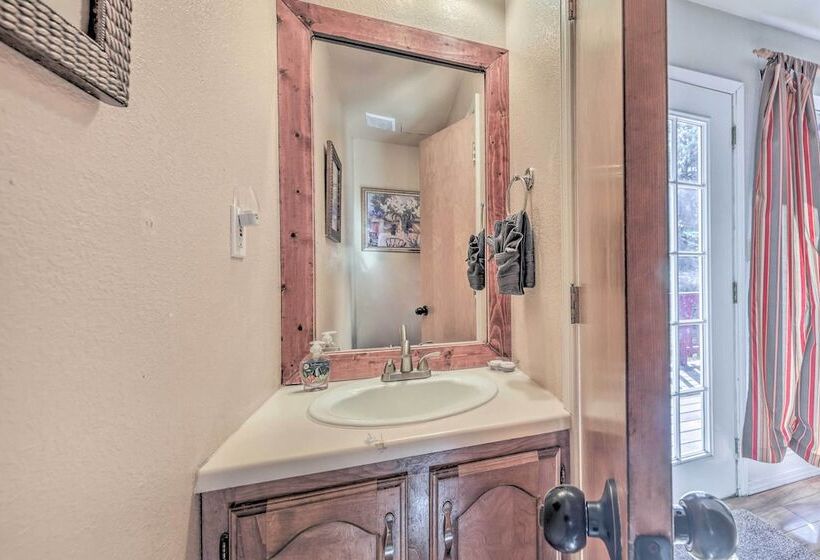 Dog Friendly Alto Escape W/ Hot Tub + Foosball!