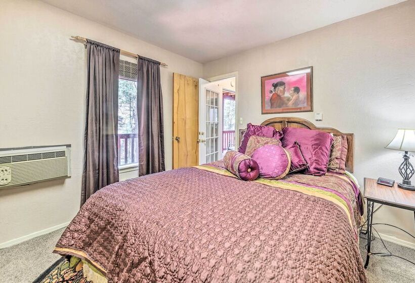 Dog Friendly Alto Escape W/ Hot Tub + Foosball!