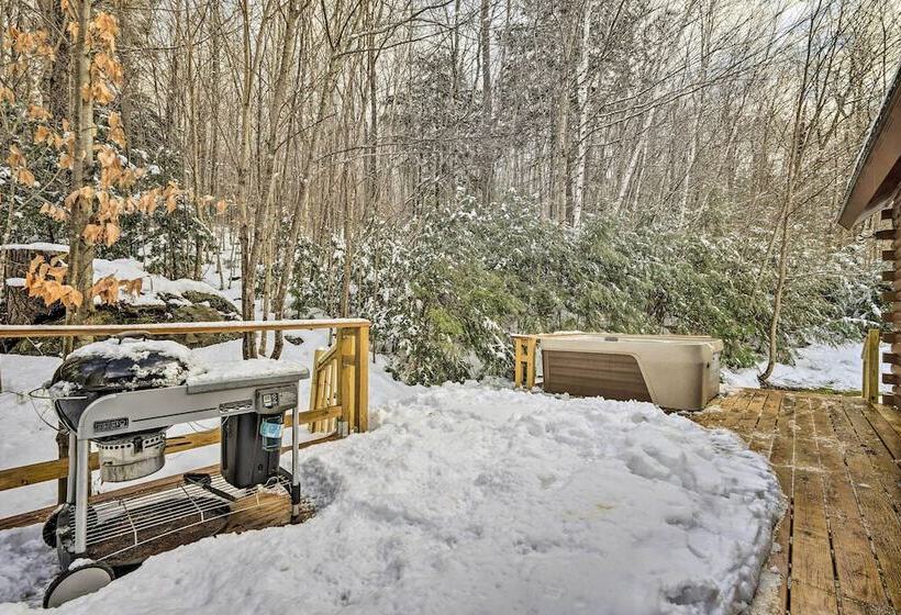 Andover Cabin Retreat W/ Hot Tub & Fireplace!