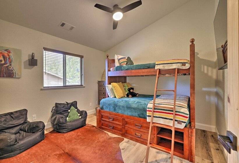 Near Hiking + Wineries: Arnold Cabin W/ Deck!