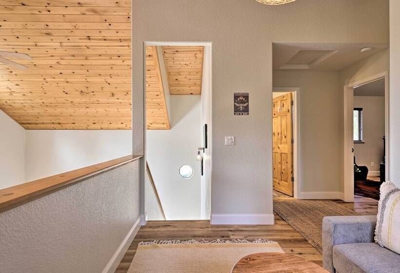 Near Hiking + Wineries: Arnold Cabin W/ Deck!