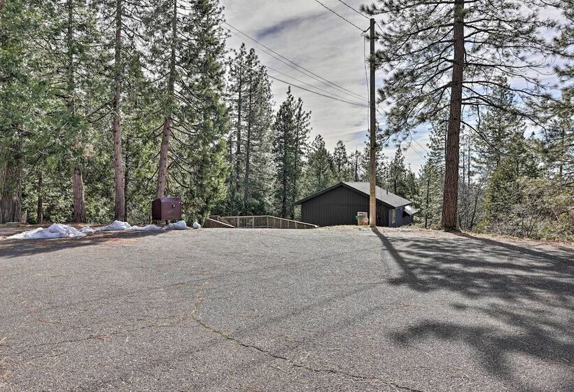 Near Hiking + Wineries: Arnold Cabin W/ Deck!