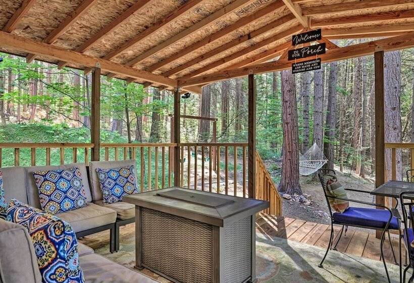 Private Hot Tub, Fire Pit + Swingset: Arnold Home