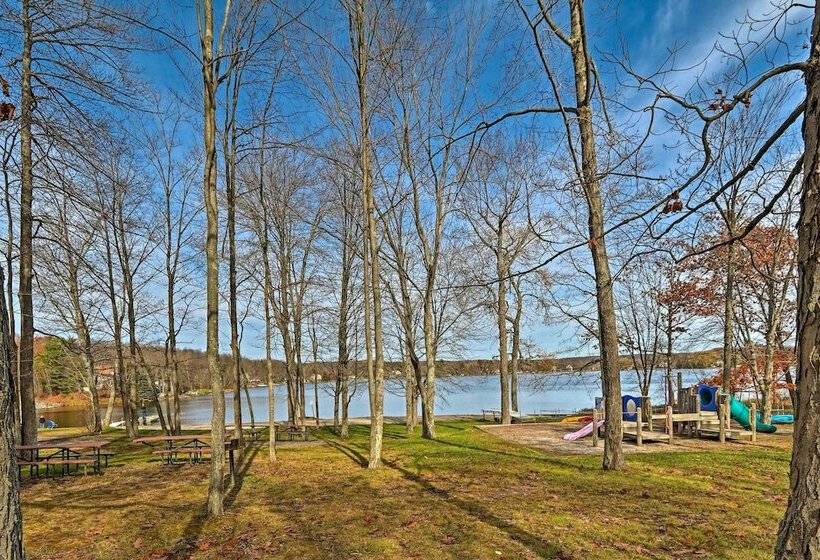 Arrowhead Lake Home W/ Hot Tub, 12 Mi To Ski!