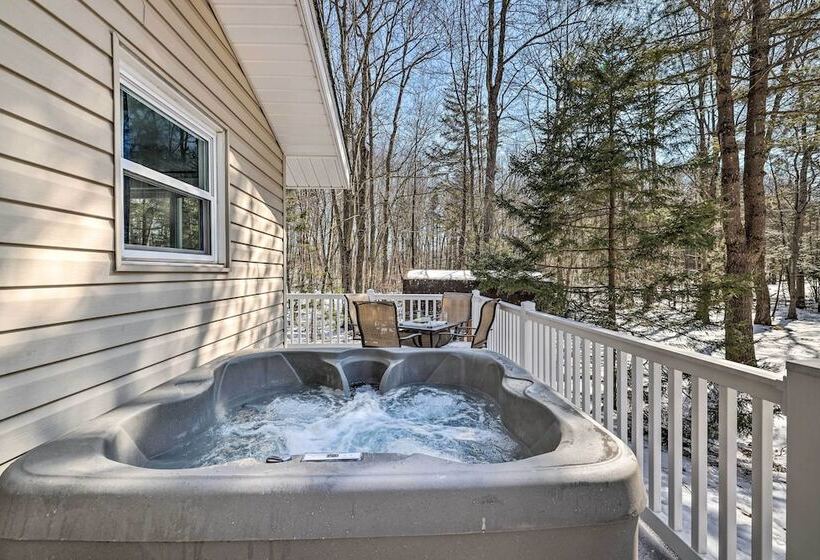 Arrowhead Lake Home W/ Hot Tub, 12 Mi To Ski!