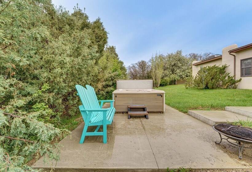 Arroyo Seco Adobe W/ Hot Tub Near Taos Ski Valley!