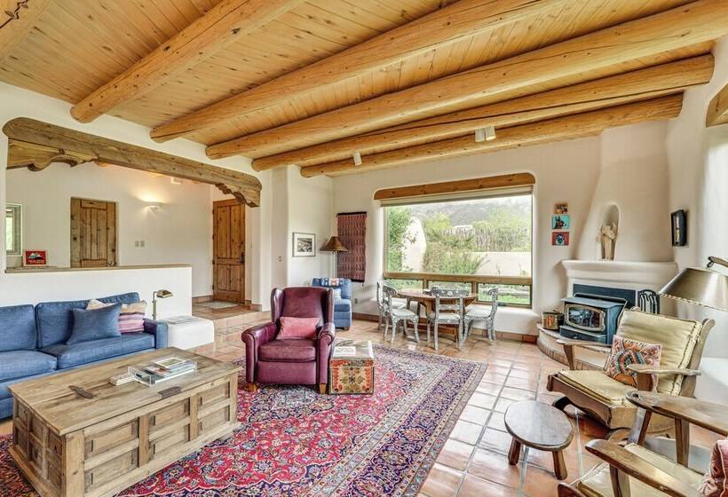 Arroyo Seco Adobe W/ Hot Tub Near Taos Ski Valley!