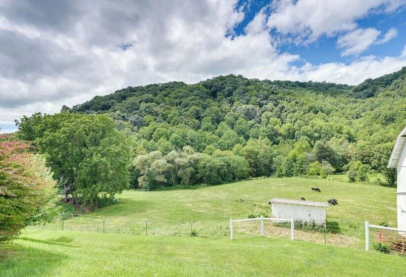 Farmhouse W/ Trout Stream + Views In Bakersville!