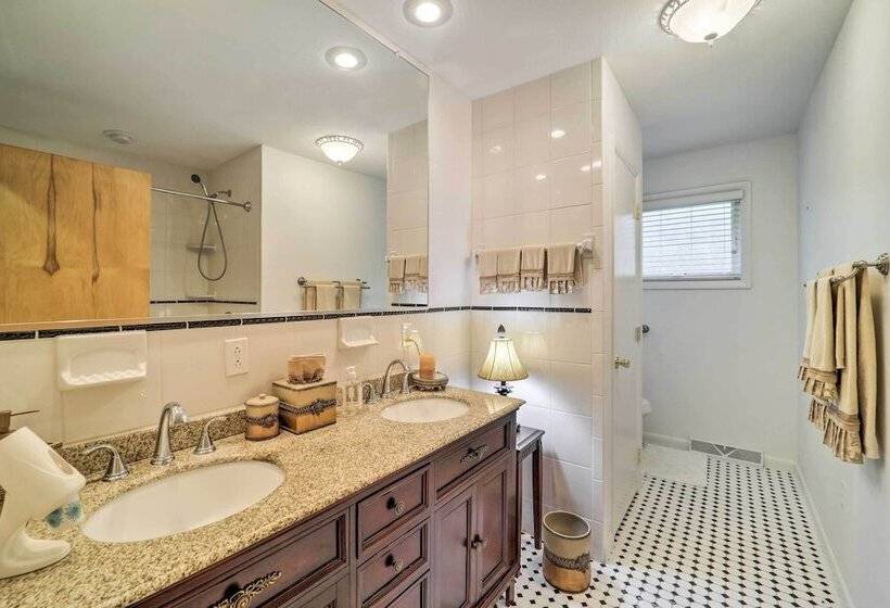 Farmhouse W/ Trout Stream + Views In Bakersville!