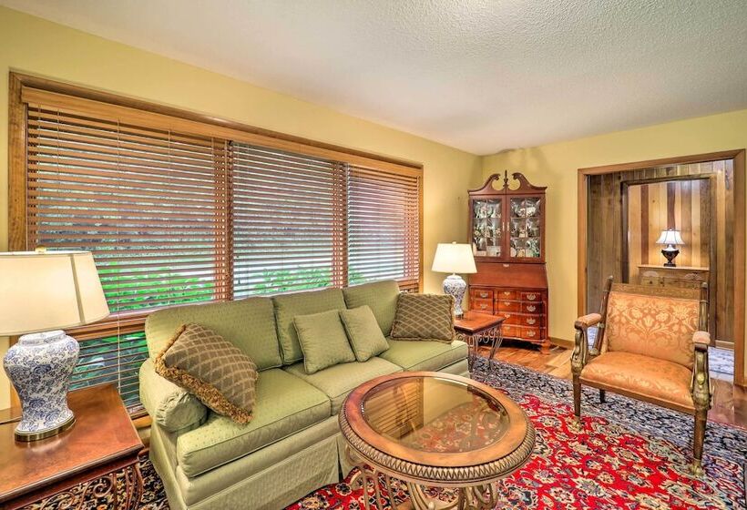 Farmhouse W/ Trout Stream + Views In Bakersville!