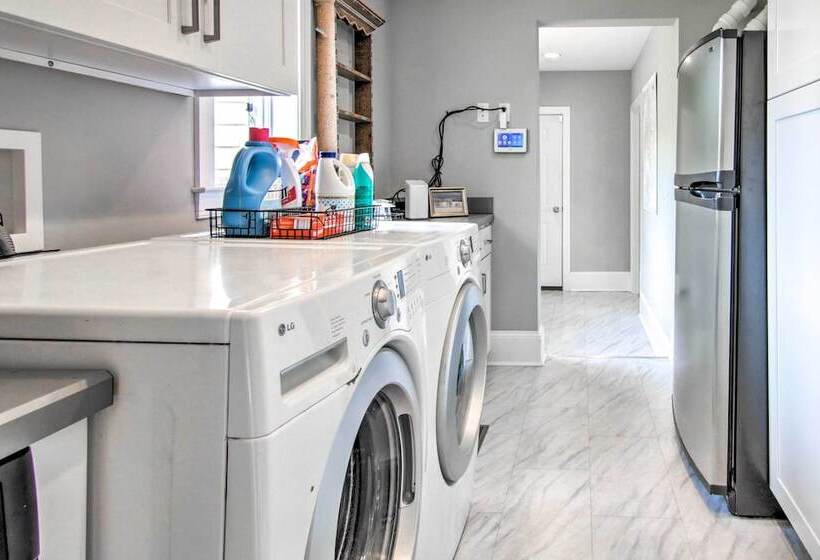 Bayfront Gem W/ Amazing Water Views + Pond!