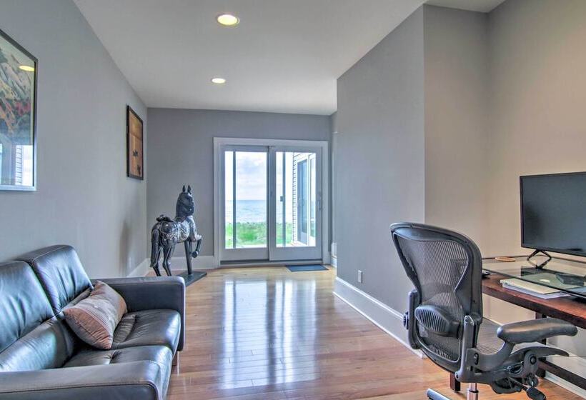 Bayfront Gem W/ Amazing Water Views + Pond!