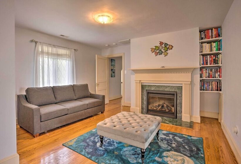 Beachfront Urbanna Home W/ Gas Grill & Deck!